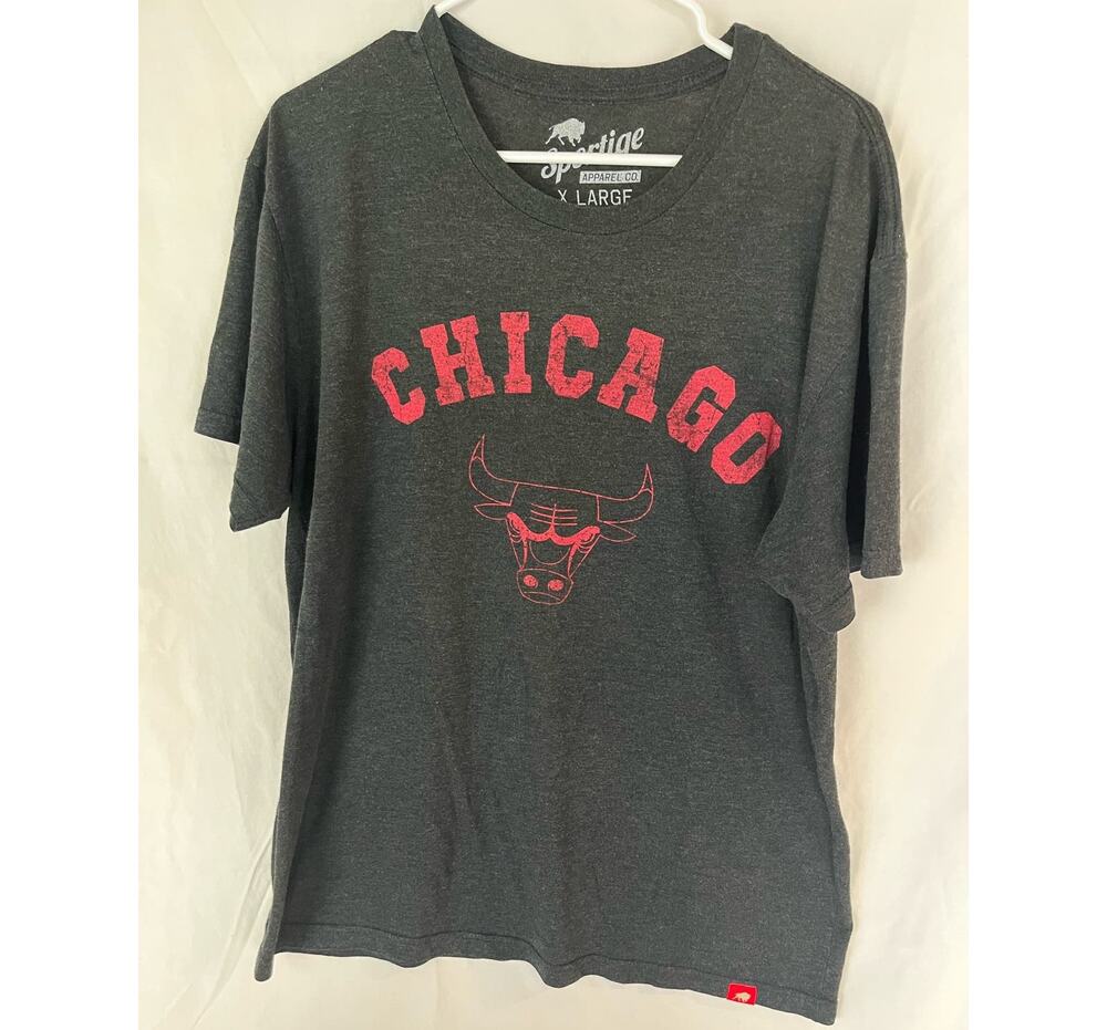 Sportiqe Men's Chicago Bulls Logo T-shirt, size XL, NBA Basketball Sports Casual